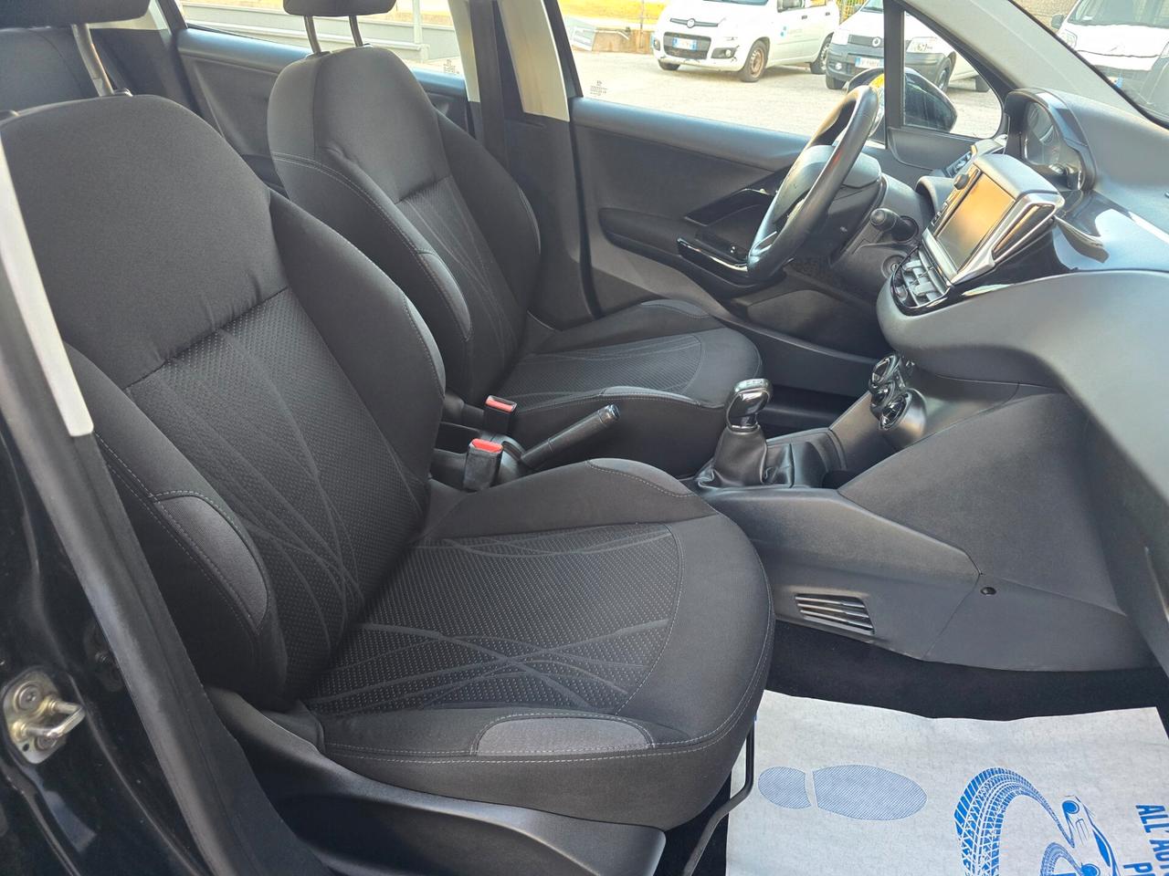Peugeot 208 1.4 HDi 68 CV 5 porte Active