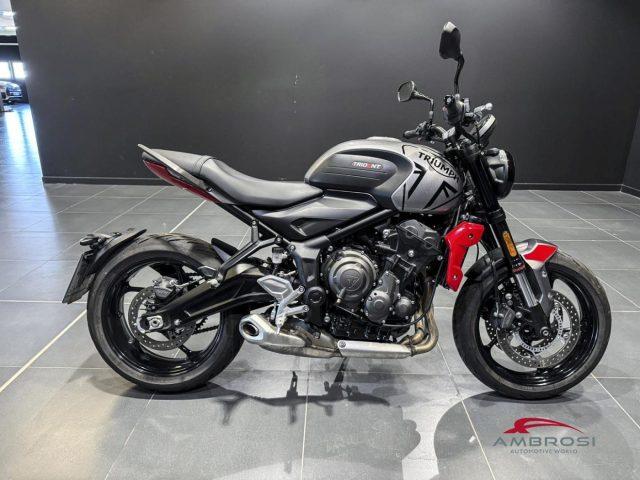 TRIUMPH Trident 660