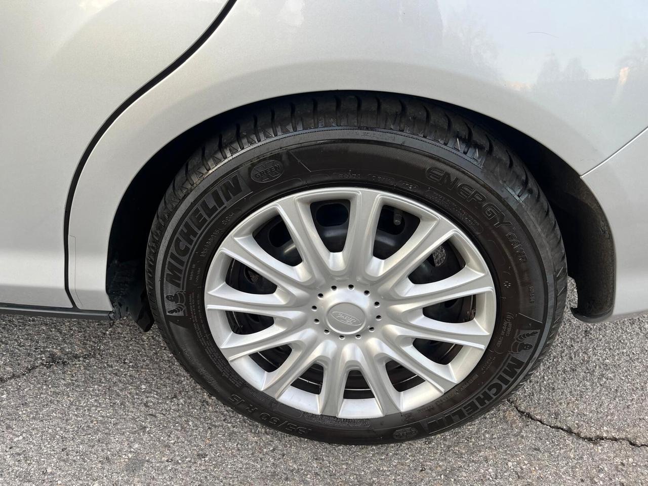 Ford B-Max 1.4 90 CV GPL