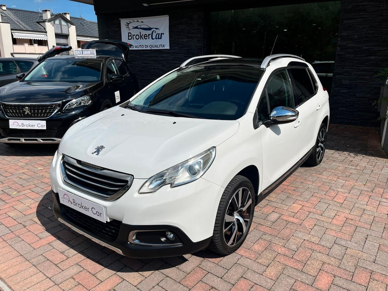 Peugeot 2008 1.6 e-HDi 115 CV Stop&Start Féline