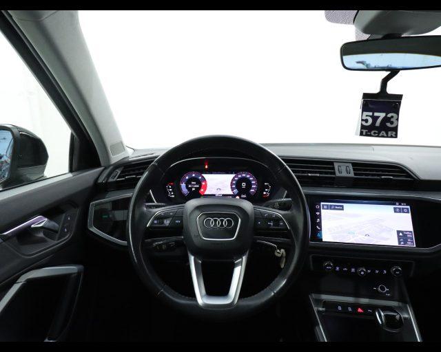 AUDI Q3 35 TDI S tronic Business Advanced