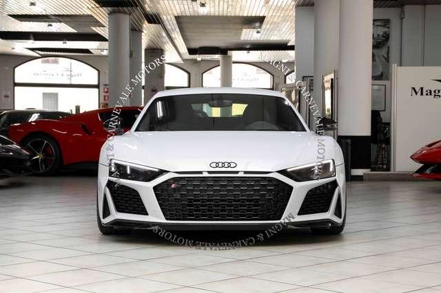 Audi R8 V10 PERFORMANCE|CARBOCERAMIC|B&O|BLACK LOOK|SCARIC