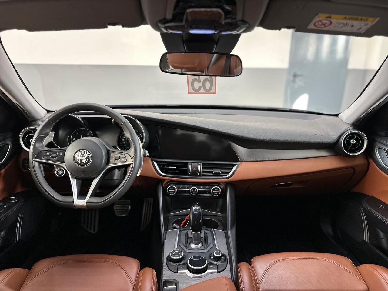 Alfa Romeo Giulia 2.2 Turbodiesel 210 CV AT8 AWD Q4 Veloce