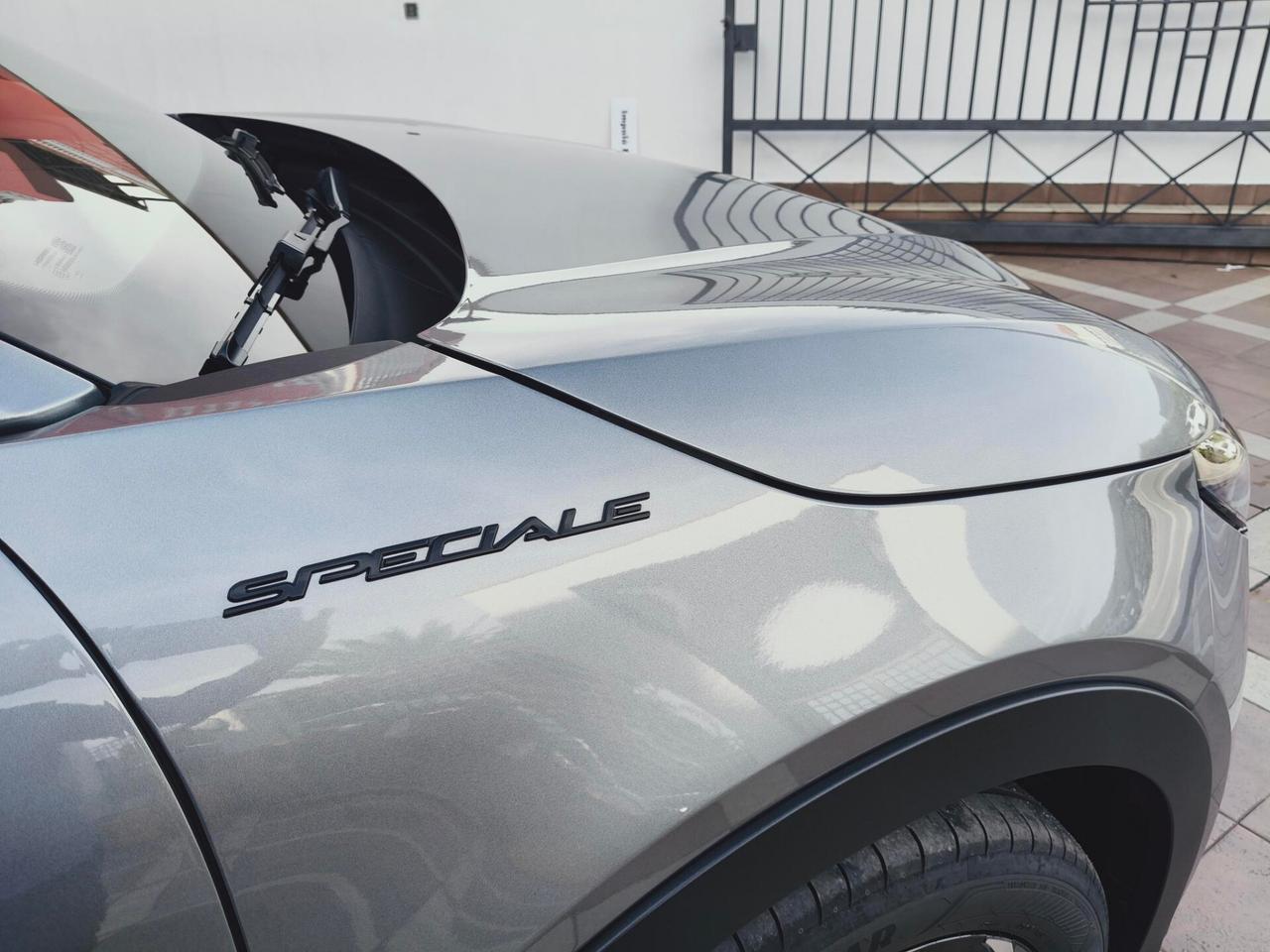 Alfa Romeo Junior 1.2 136 CV Hybrid Speciale KM.ZERO