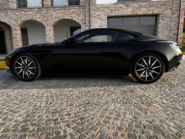 ASTON MARTIN DB11 V8 Coupé