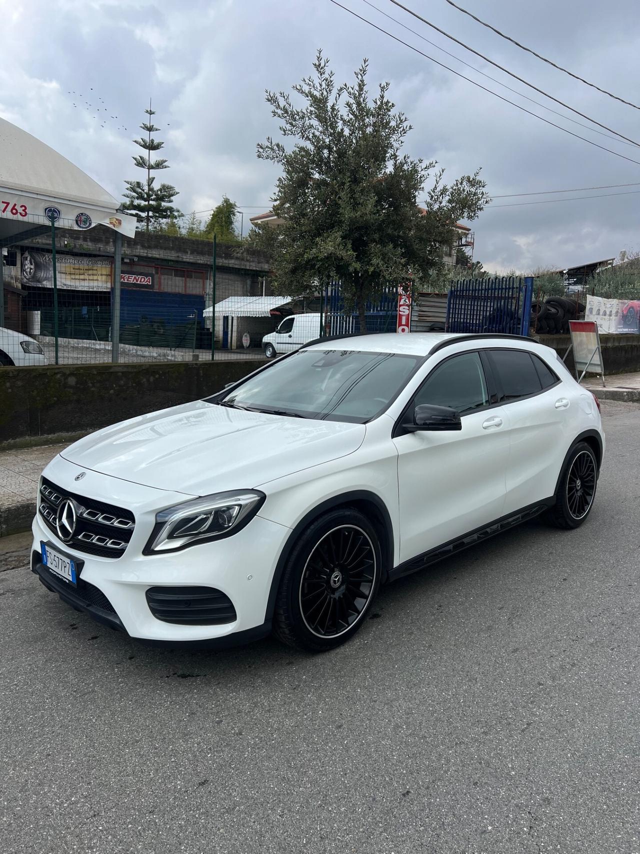 Mercedes-benz GLA 200 AMG Premium
