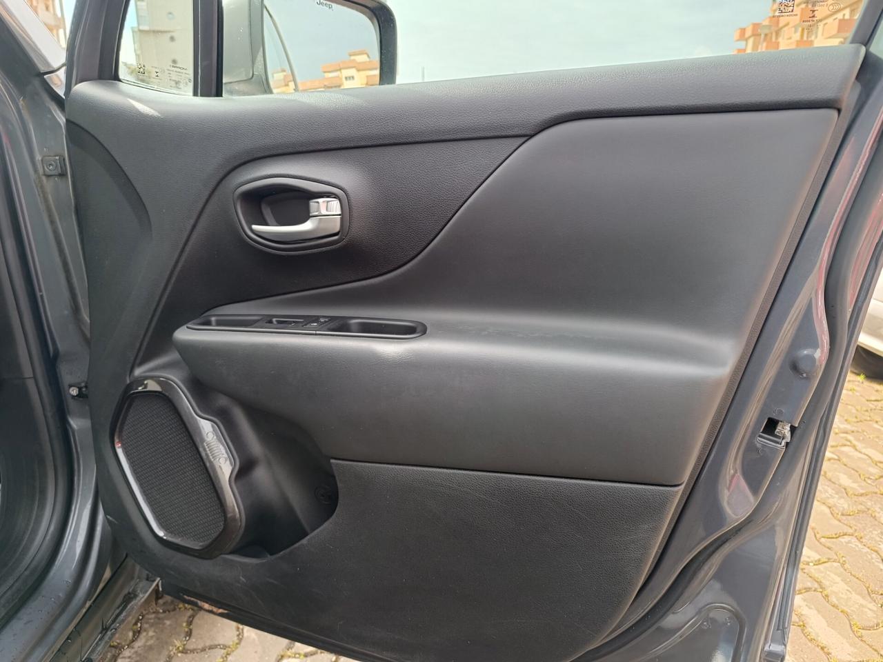 Jeep Renegade 1.3 T4 190CV PHEV 4xe AT6 Business Plus