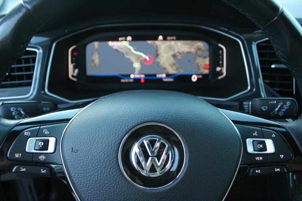 VOLKSWAGEN T-Roc 1.6 TDI *FULL LED *Quadro digitale *Pelle *Camera