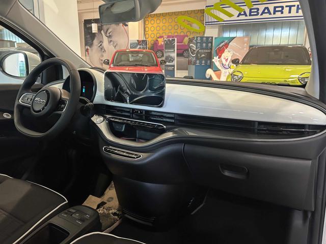 FIAT 500e Berlina 42 kWh
