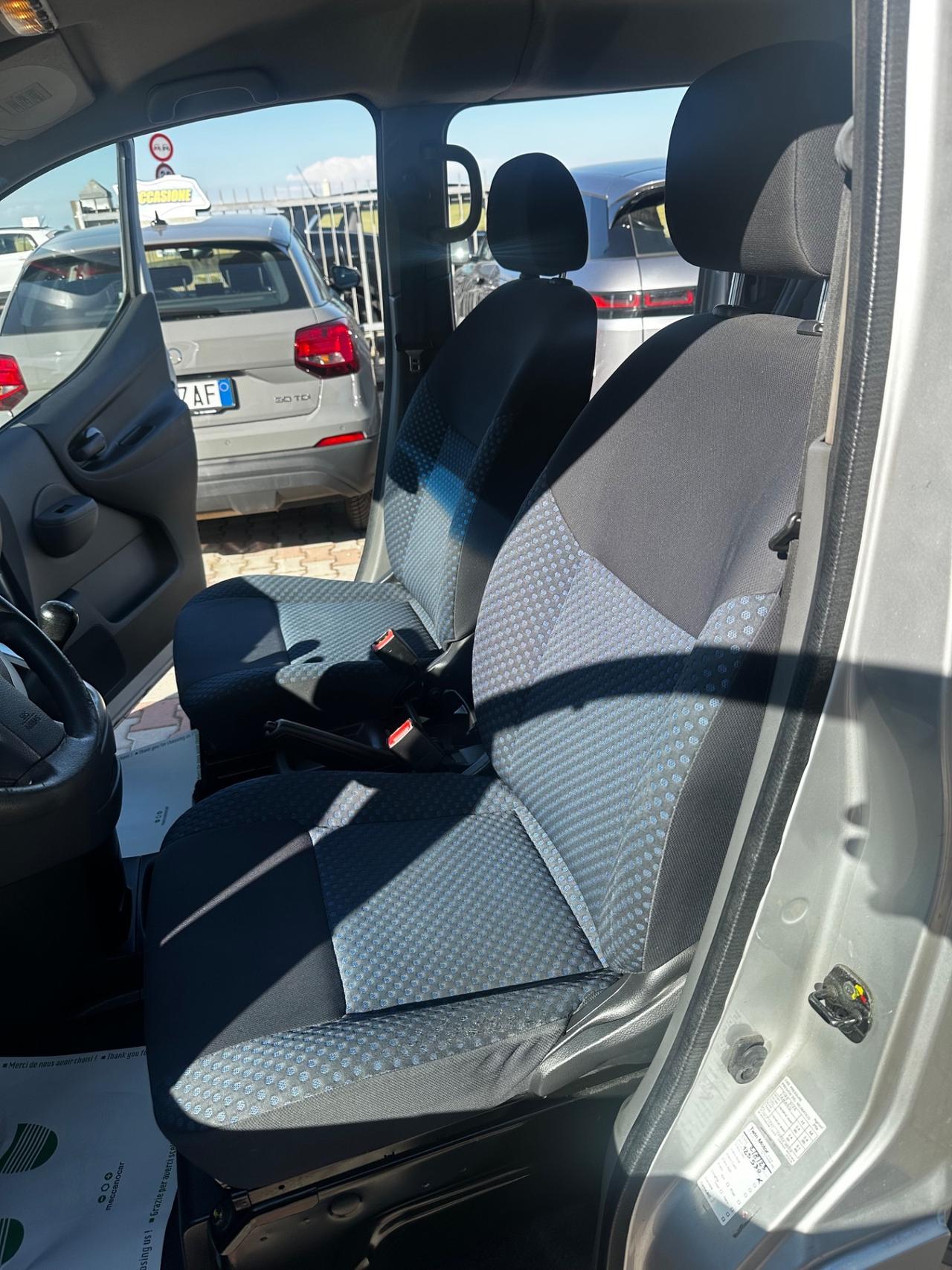 Nissan Evalia 1.5 dCi 8V 110 CV n-tec 7 POSTI