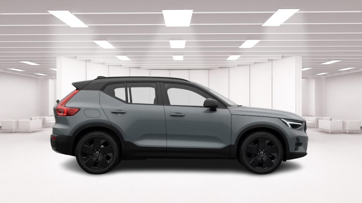 VOLVO Xc40 B3 Mild Hybrid Automatico Ultra Black Edition