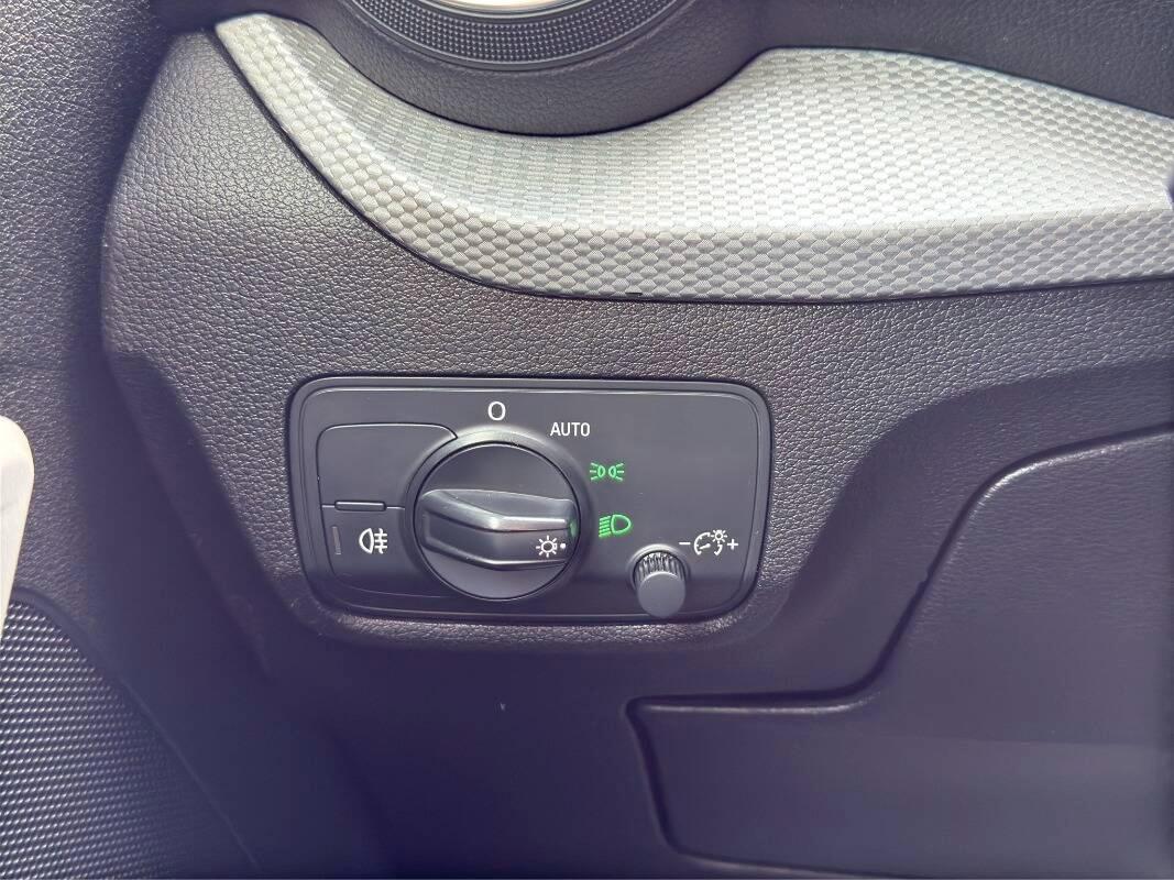 Audi Q2 30 2.0 tdi Business