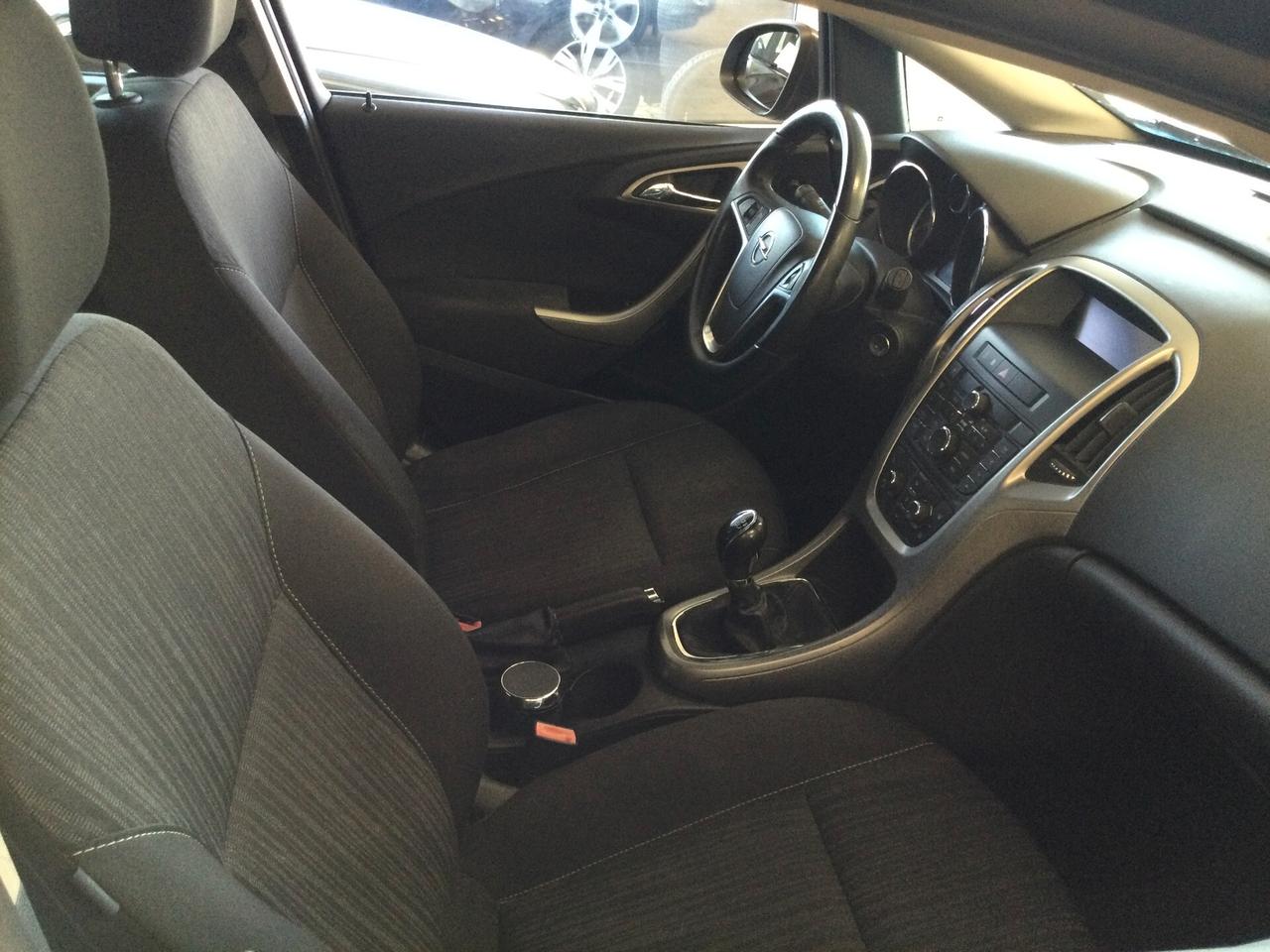Opel Astra 1.4 100CV 5 porte Cosmo
