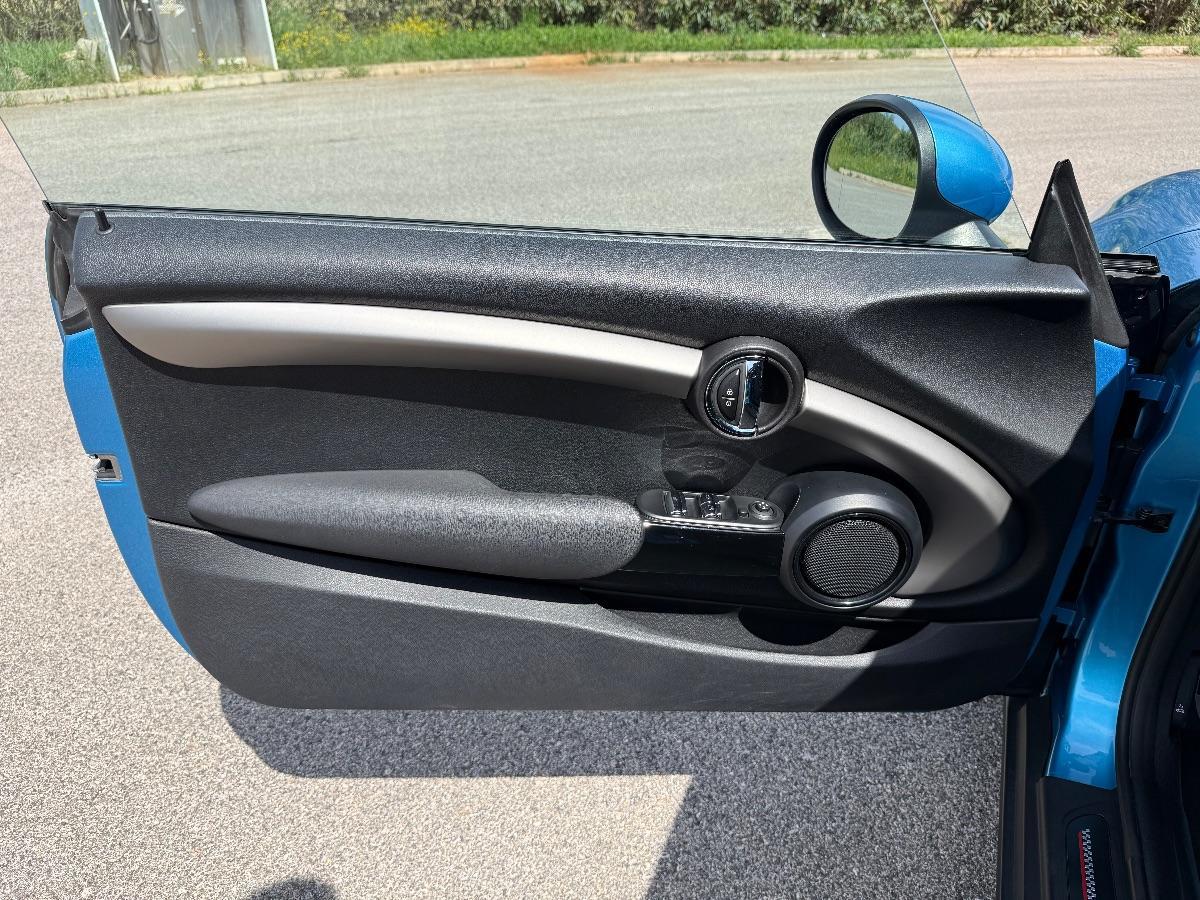 Mini Cooper 1500 D Cabrio;