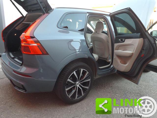 VOLVO XC60 B4 (d) AWD automatico Plus Dark ben tenuta