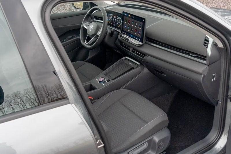 Volkswagen T-Roc 1.5 eTSI Life DSG NAVI LED CAMERA 2026