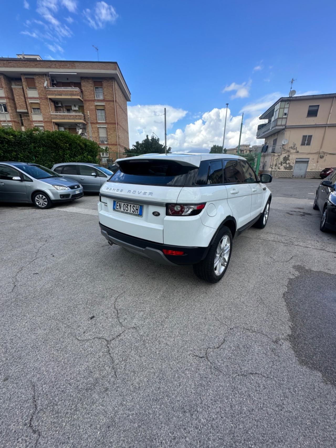 Land Rover Range Rover Evoque Range Rover Evoque 2.2 TD4 5p. Pure