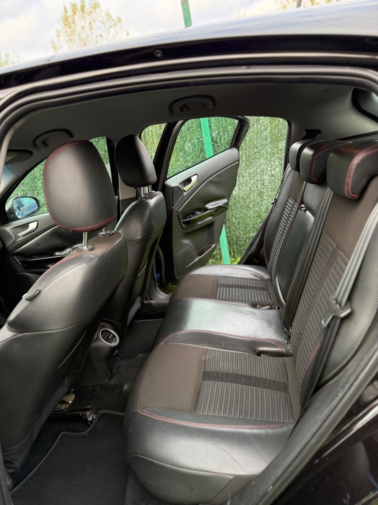 Alfa ROMEO GIULIETTA 2011 1.6 DIESEL NEOPATENTATI EXSCLUSIVE