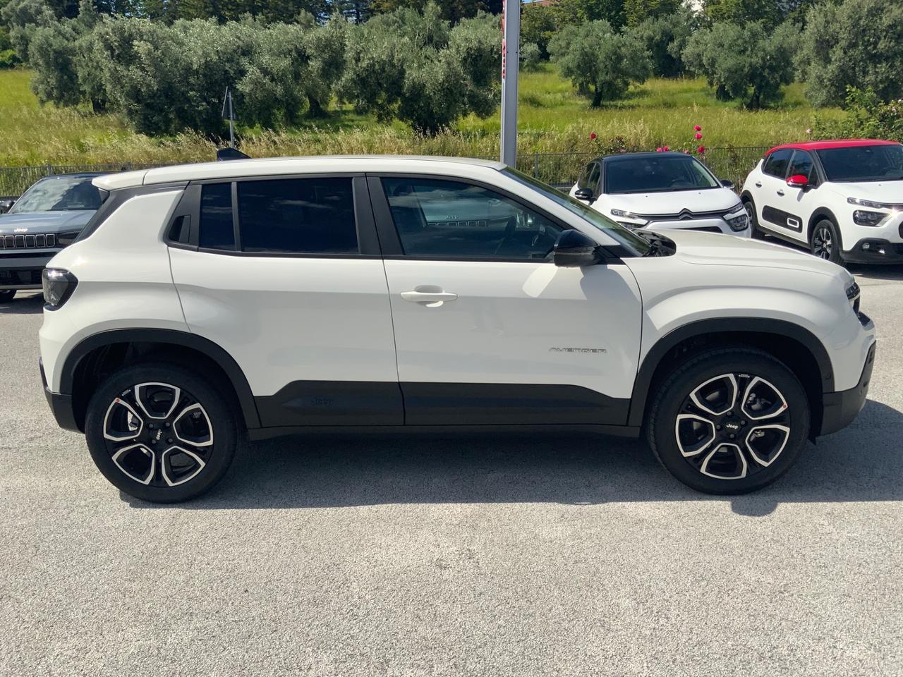 Jeep Avenger 1.2 Turbo 110 CV MHEV Summit