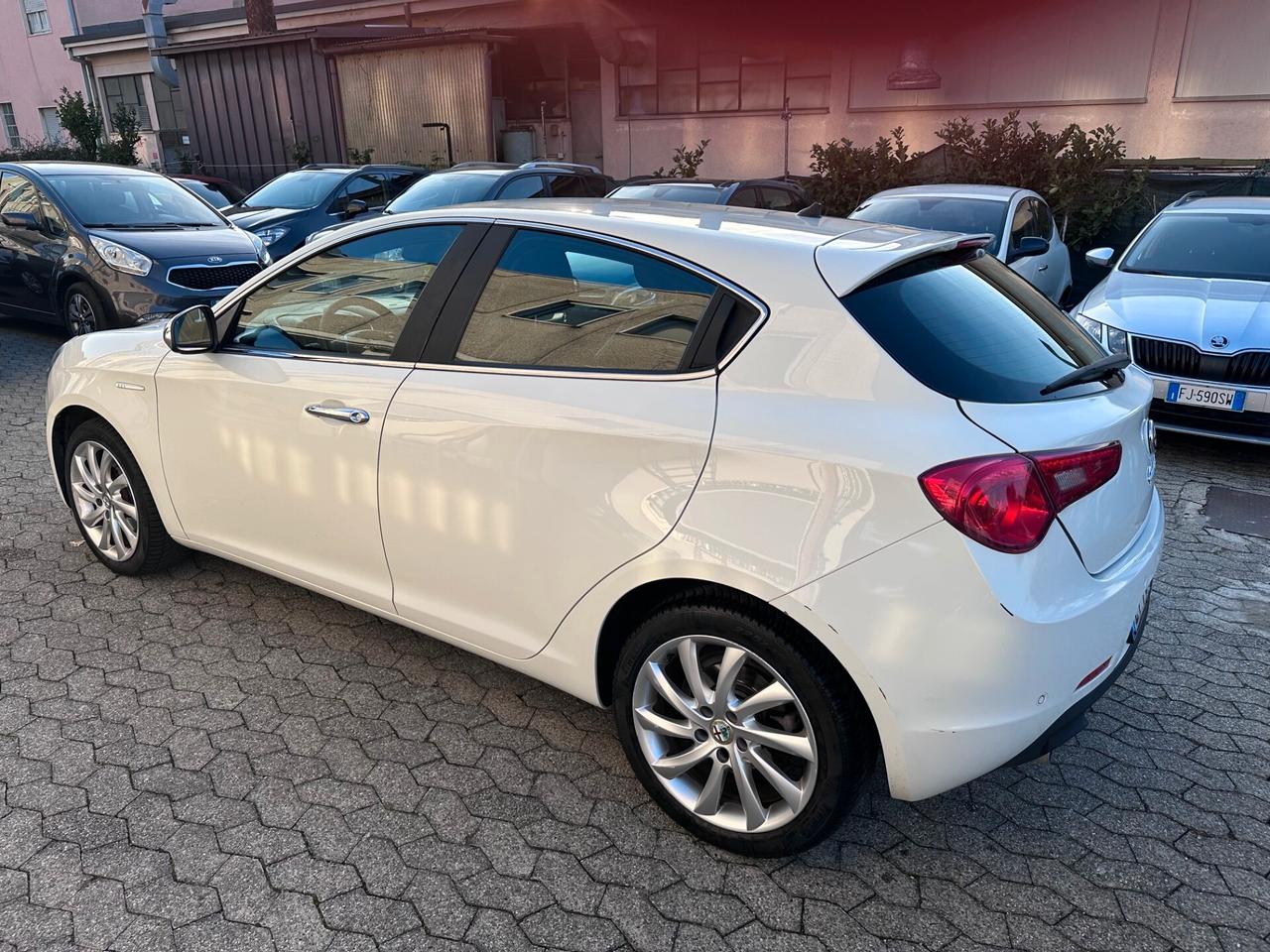 Alfa Romeo Giulietta 1.6 JTDm-2 105 CV Business*EURO5*CERCHI