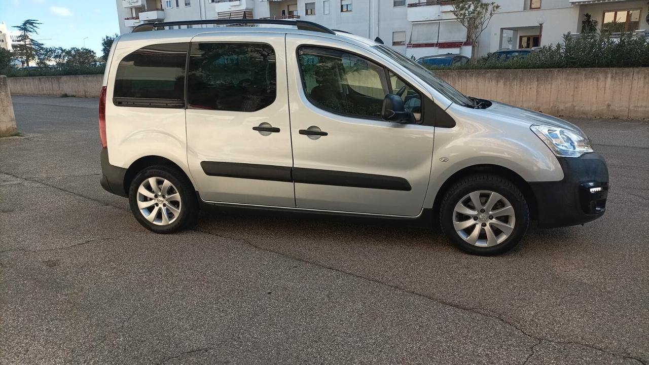 Peugeot Partner Tepee BlueHDi 100 Outdoor