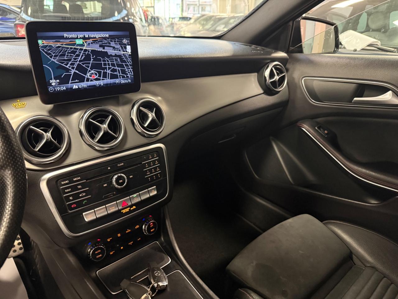 Mercedes-benz GLA 200d Automatic 4Matic Premium