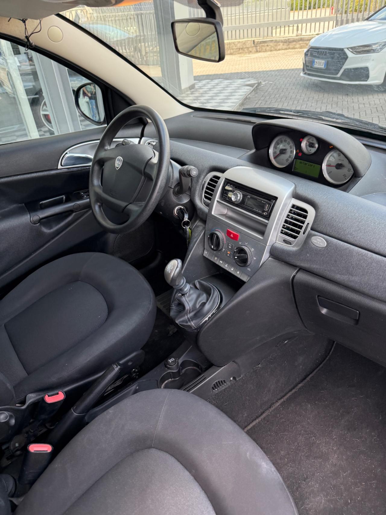 Lancia Ypsilon 1.2 69 CV Elle