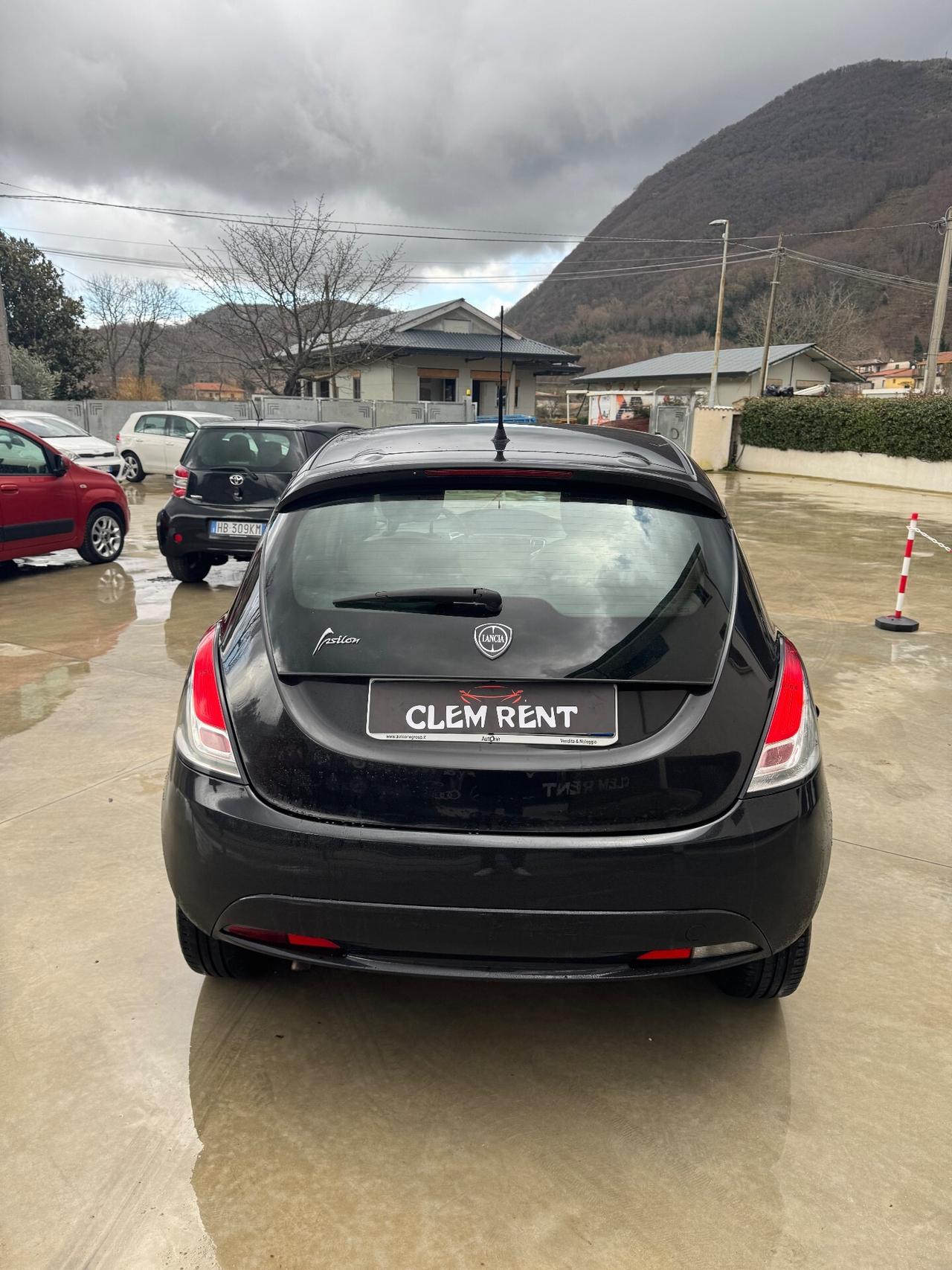 Lancia Ypsilon 1.2 69 CV 5 porte Platinum