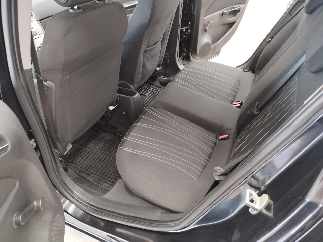 Opel Corsa 1.2 5 porte gpl
