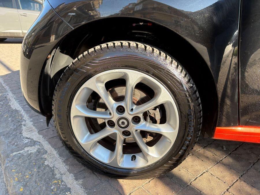 SMART FORFOUR 900 90 CV PASSION CERTIFICATA NUOVA