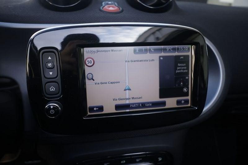 smart fortwo smart fortwo 90 0.9 T twinamic cabrio BRABUS Style 66KW ANNO 2019