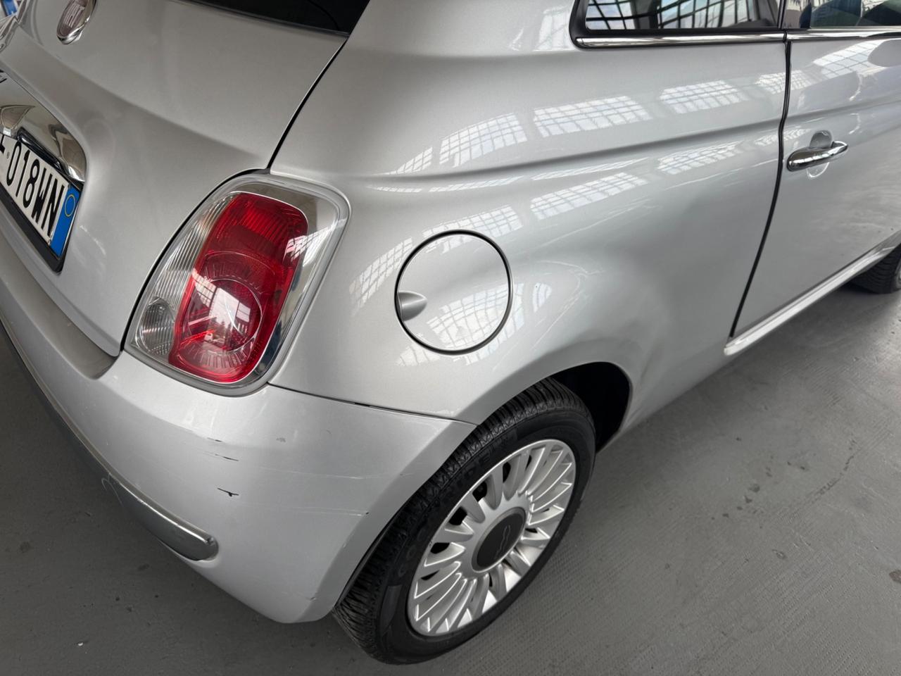 Fiat 500 1.2 LOUNGE BENZINA NEOPATENTATI