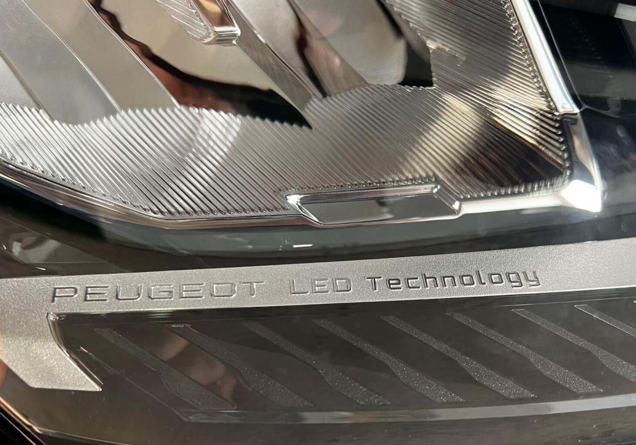 Peugeot 308 BlueHDi 130 S&S EAT8 Allure Pack