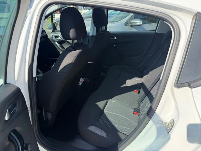 PEUGEOT 208 88000 KM PureTech 68 5 porte