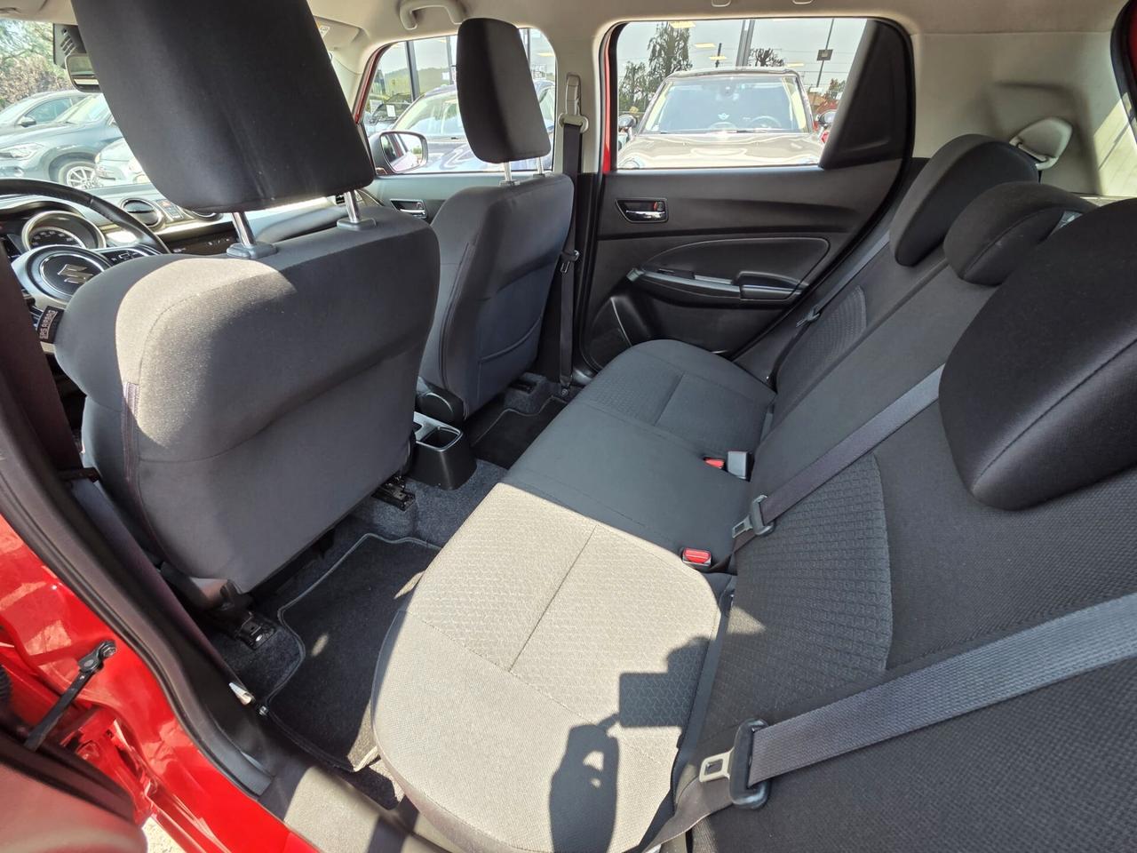Suzuki Swift 1.2 Hybrid Top *hybrid* neopatentati*