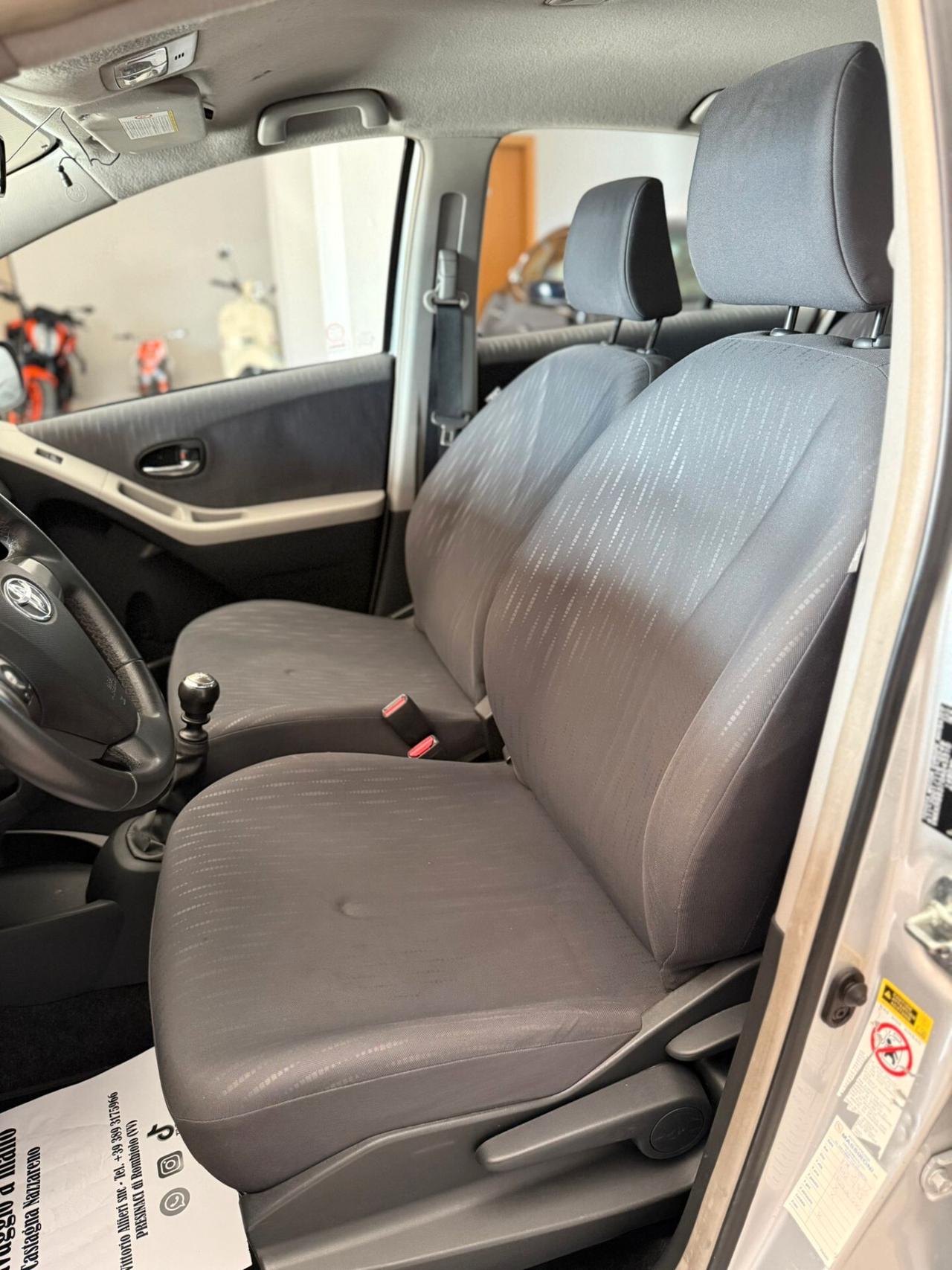 Toyota Yaris 1.3 Benzina 100cv 5 porte Sol