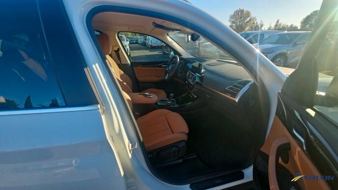 BMW X3 sdrive18d mhev 48V auto