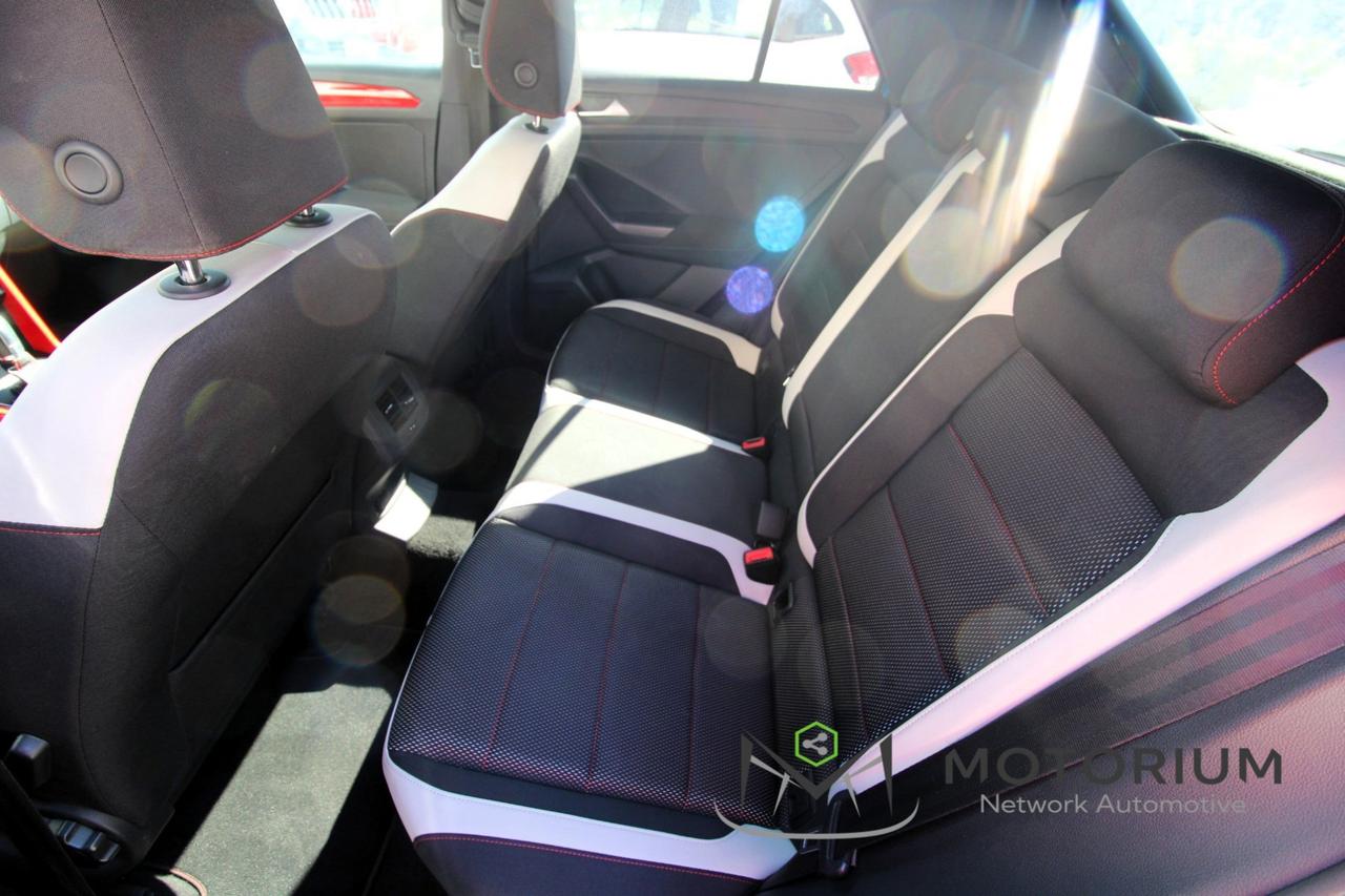 Volkswagen T ROC R LINE PLUS