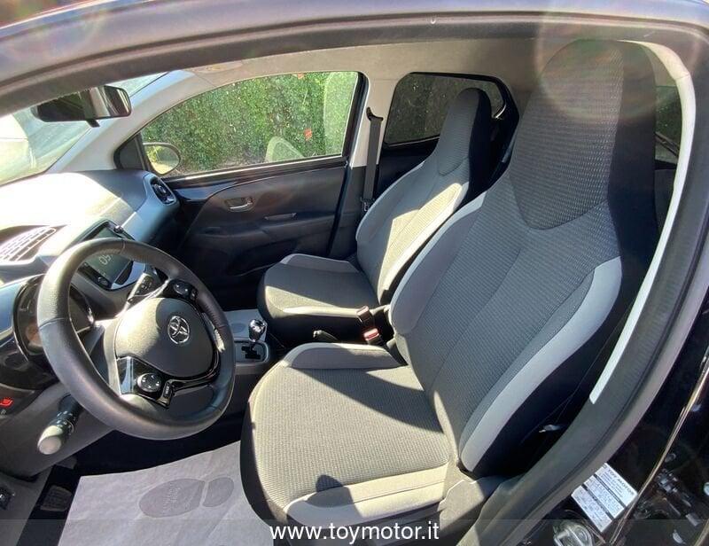 Toyota Aygo 2ª serie Connect 1.0 VVT-i 72 CV 5 porte x-play MMT