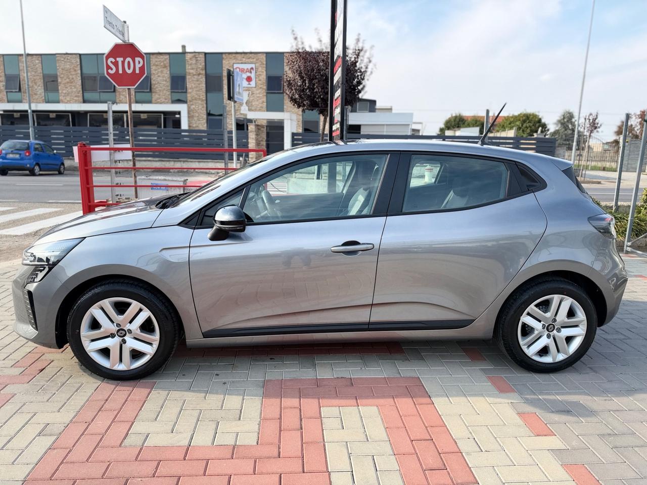 Renault Clio SCe 65 CV 5 porte Evolution NEOPATENTATI