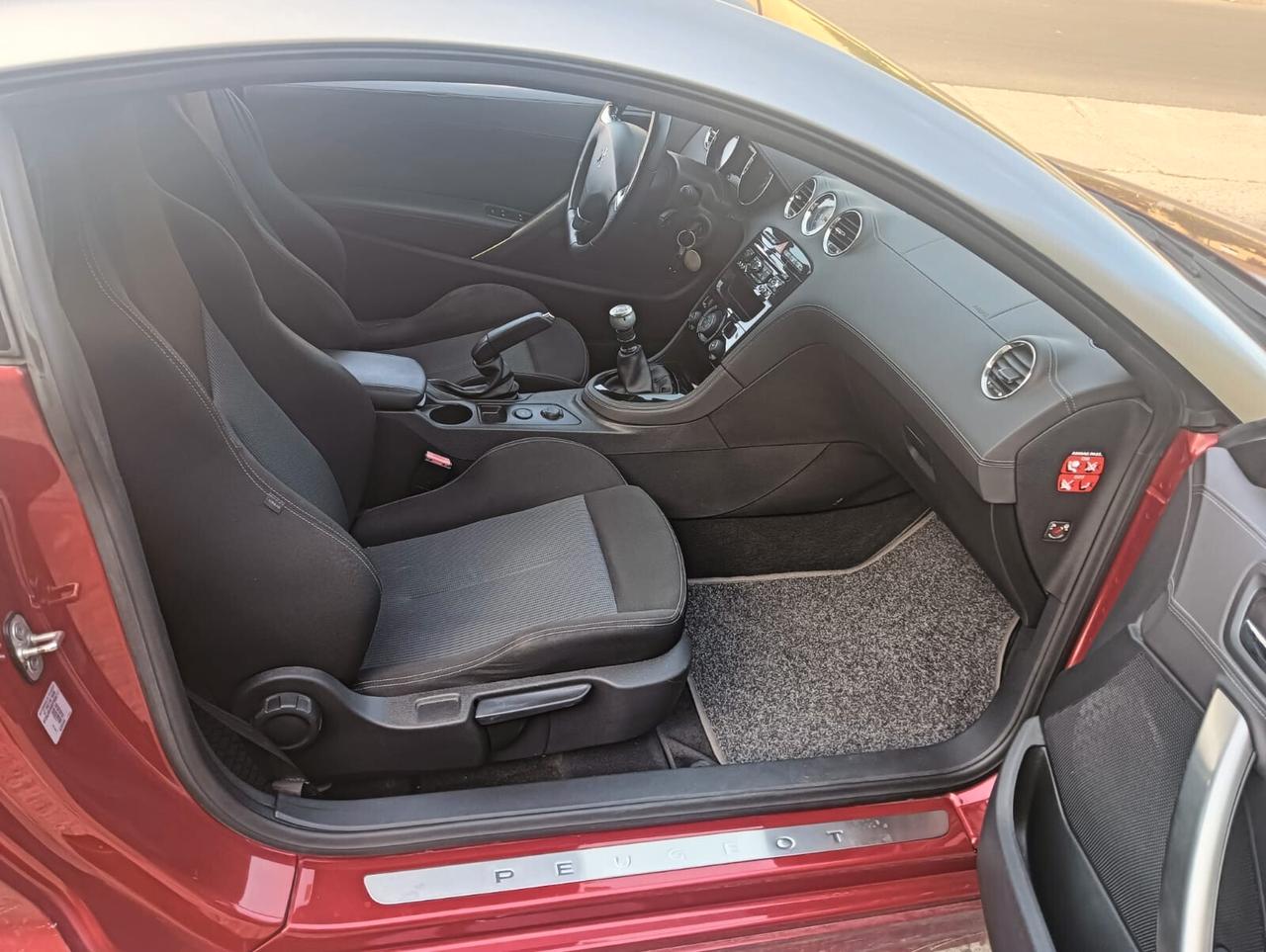 Peugeot RCZ 2.0 HDi 163CV