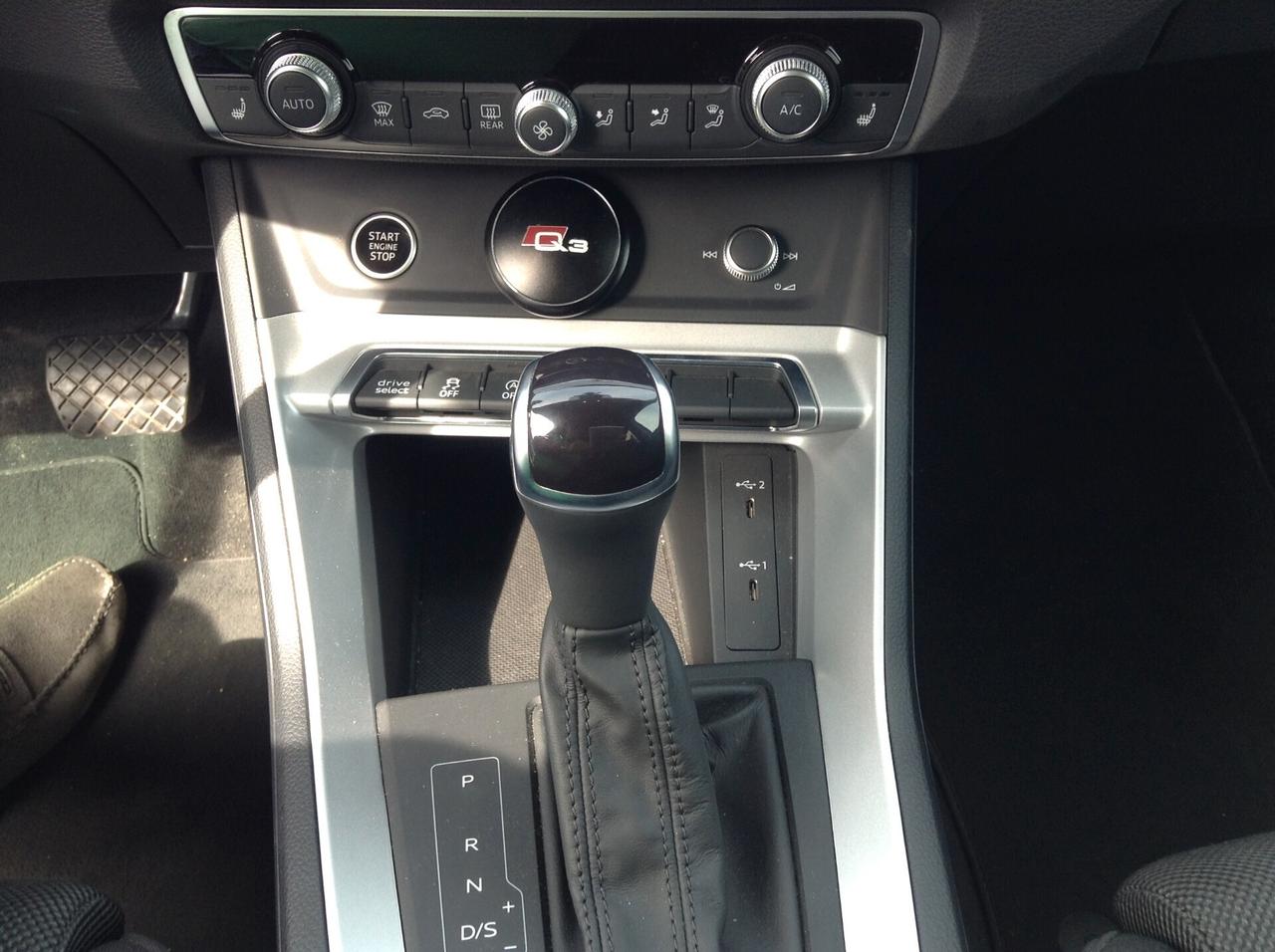 Audi Q3 35 TDI S tronic S - LINE, QUATTRO, FULL FULL. BELLISSIMA, PARI AL NUOVO!!! IVA COMPRESA