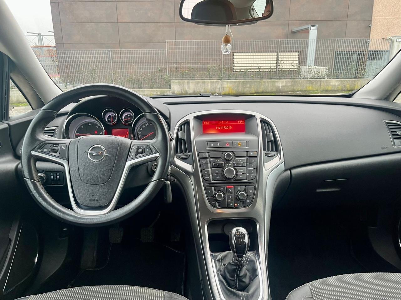 Opel Astra 1.7cdti 2011 109.000km cinghia/tagliando appena fatti