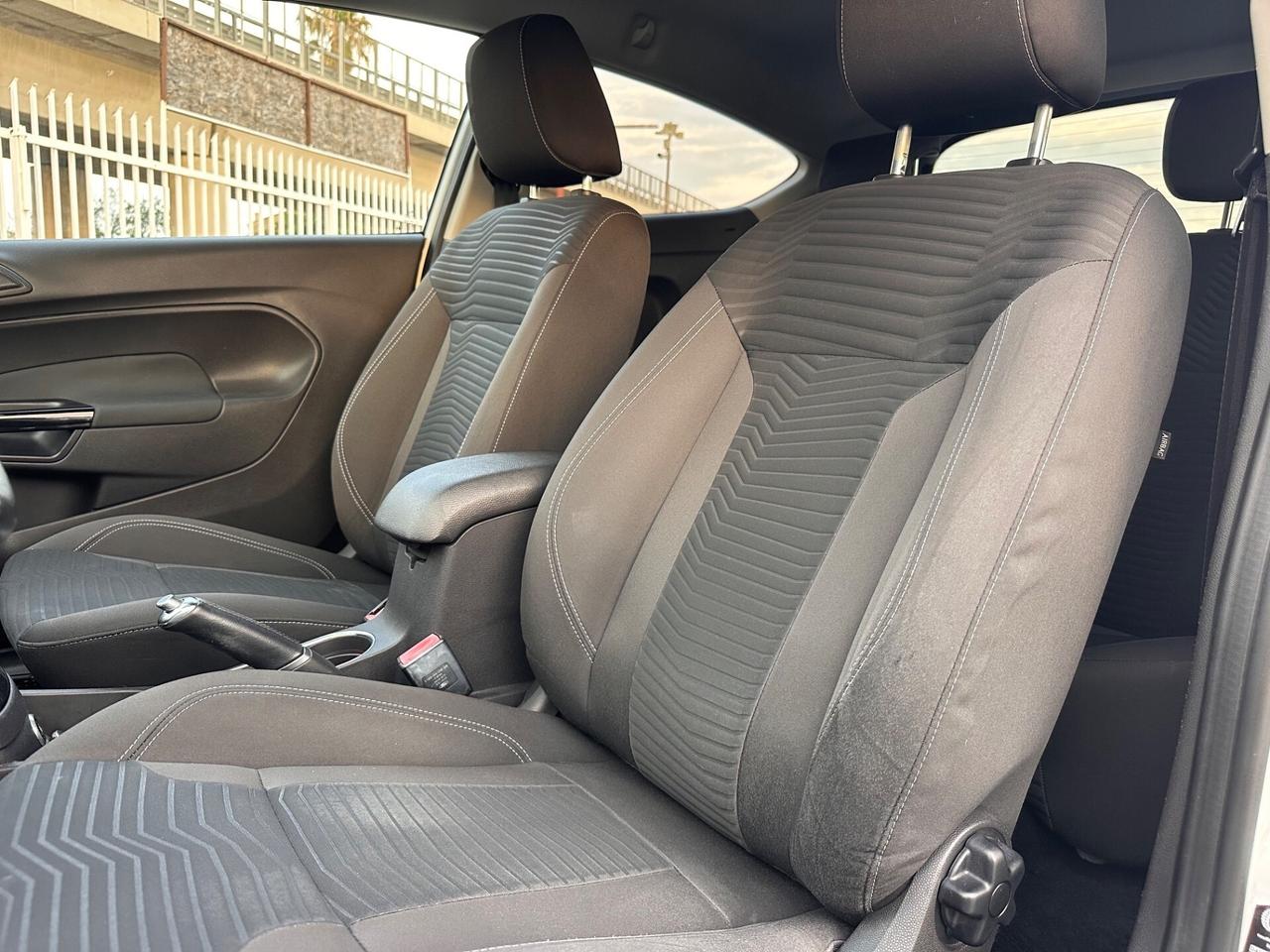 Ford Fiesta 2013 1.4 97CV GPL Titanium Restyling