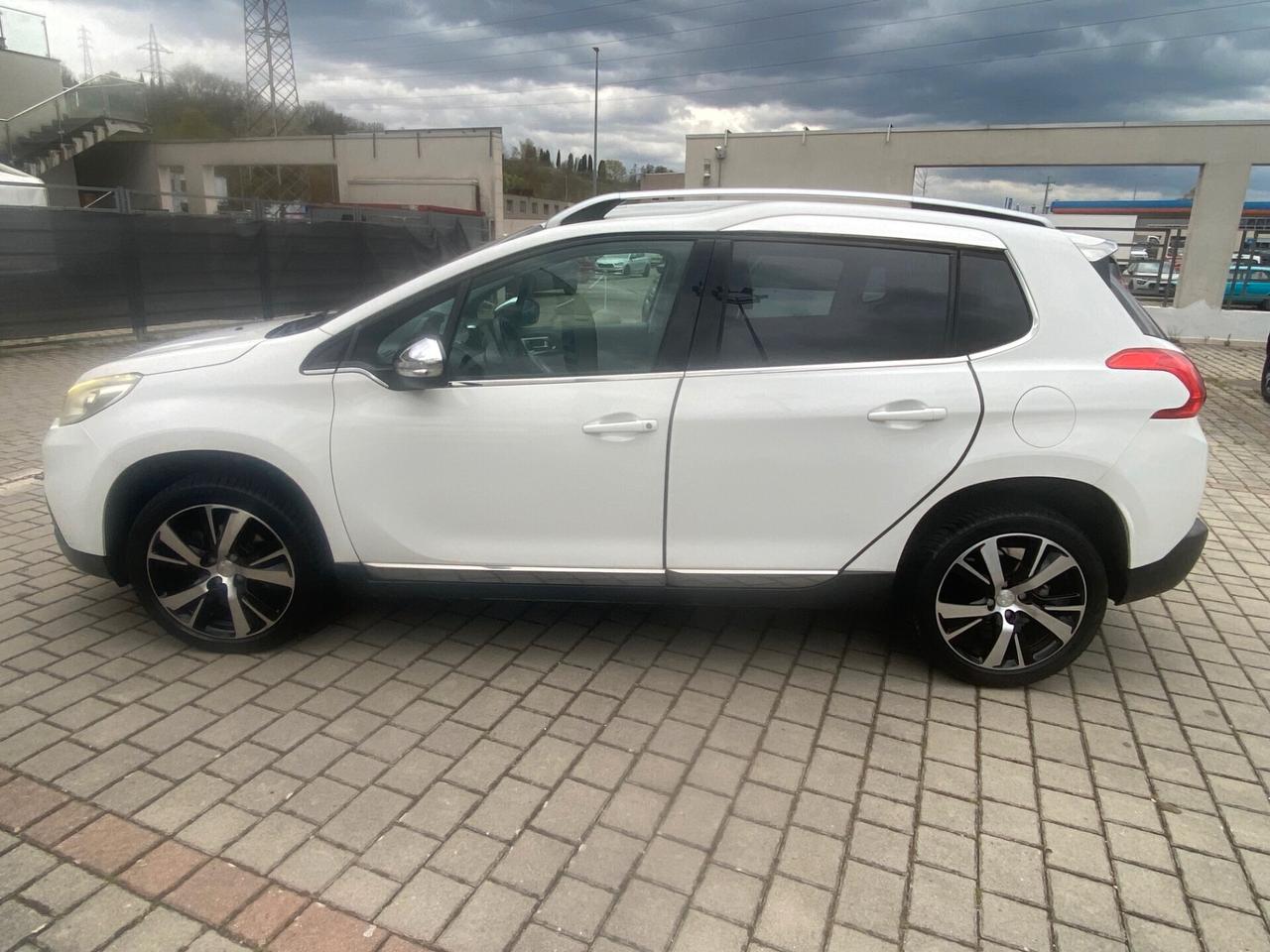 Peugeot 2008 1.6 e-HDi 115 CV Stop&Start Allure