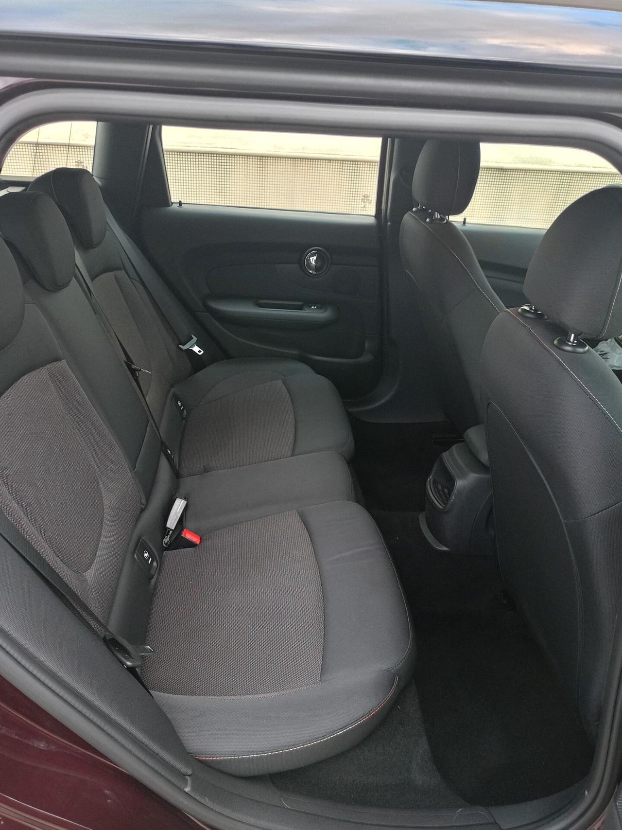 MINI CLUBMAN COOPER D UNICO PROPRIETARIO