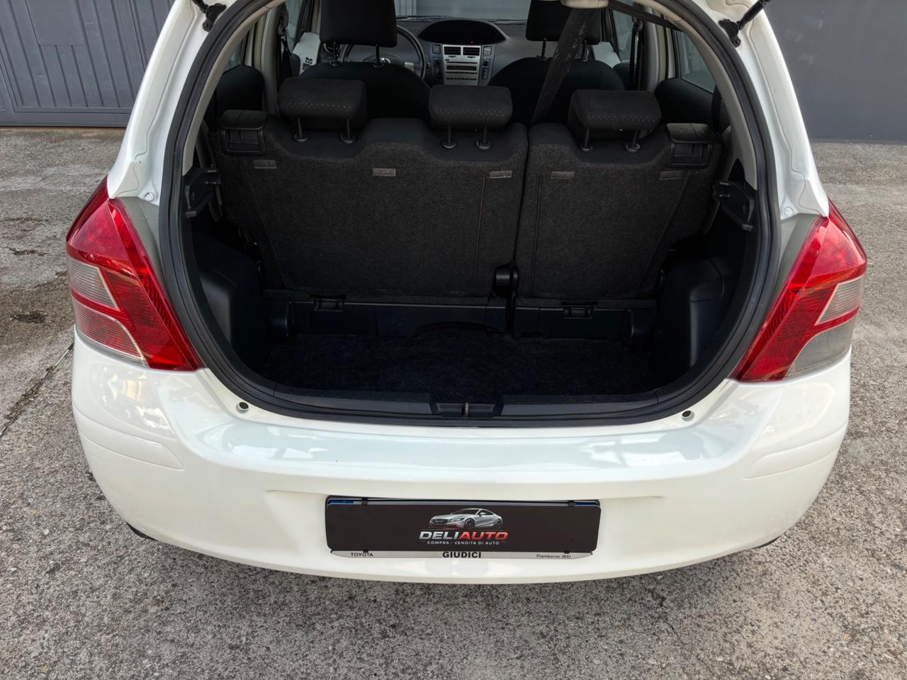 Toyota Yaris 1.0 benzina. Garanzia 12mesi. Neopatentati