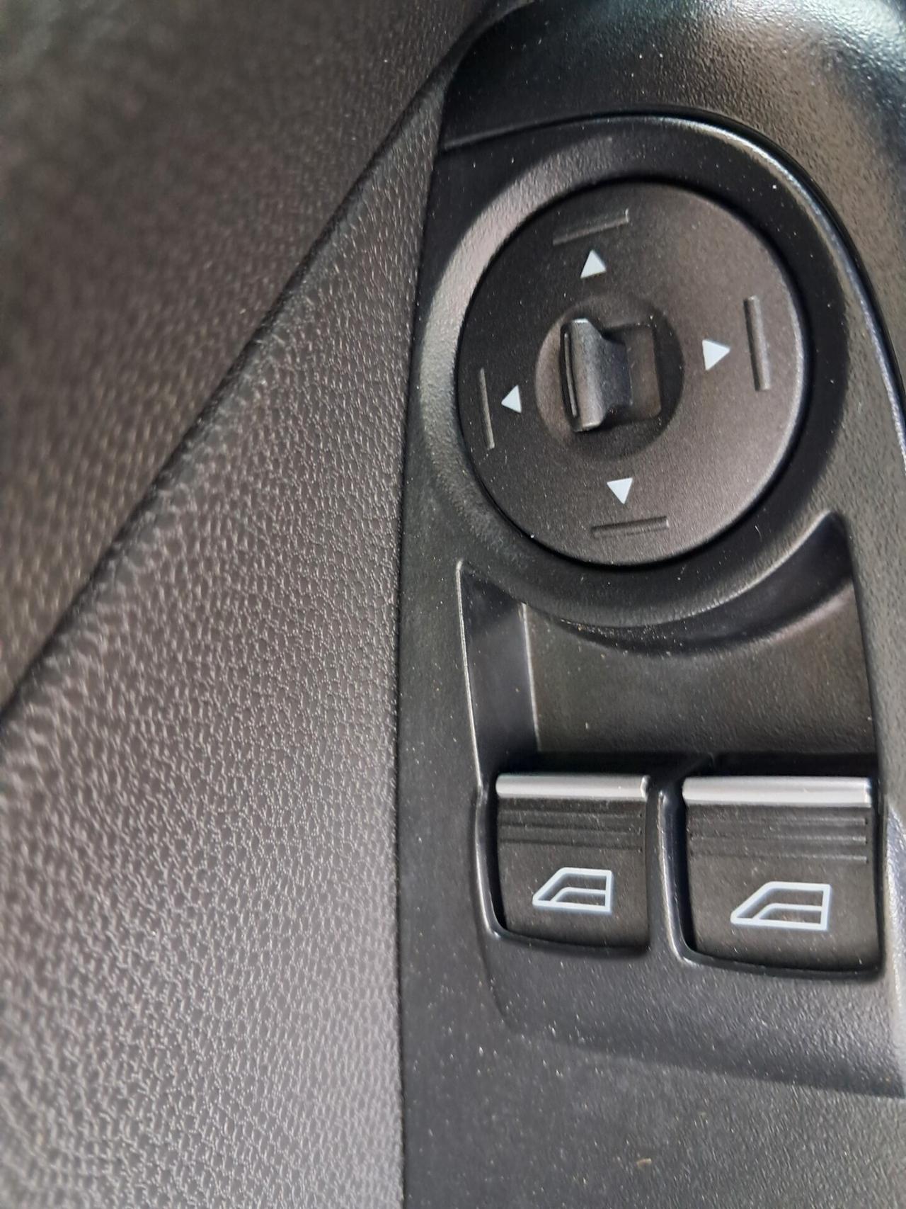 Ford Fiesta 1.4 5 porte Bz.- GPL Business