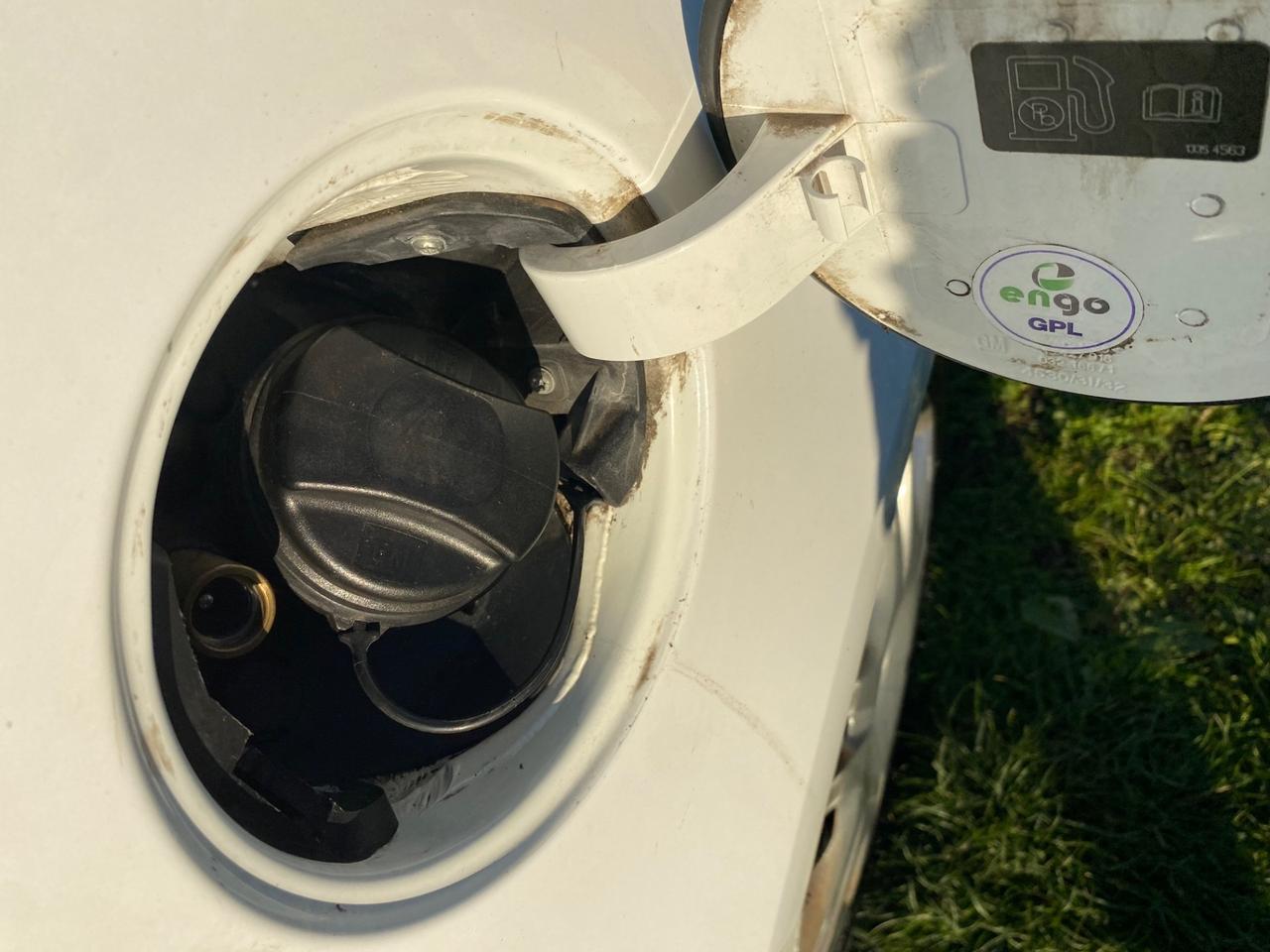 Opel Corsa 1.4 90CV GPL Tech 5 porte Innovation 2016