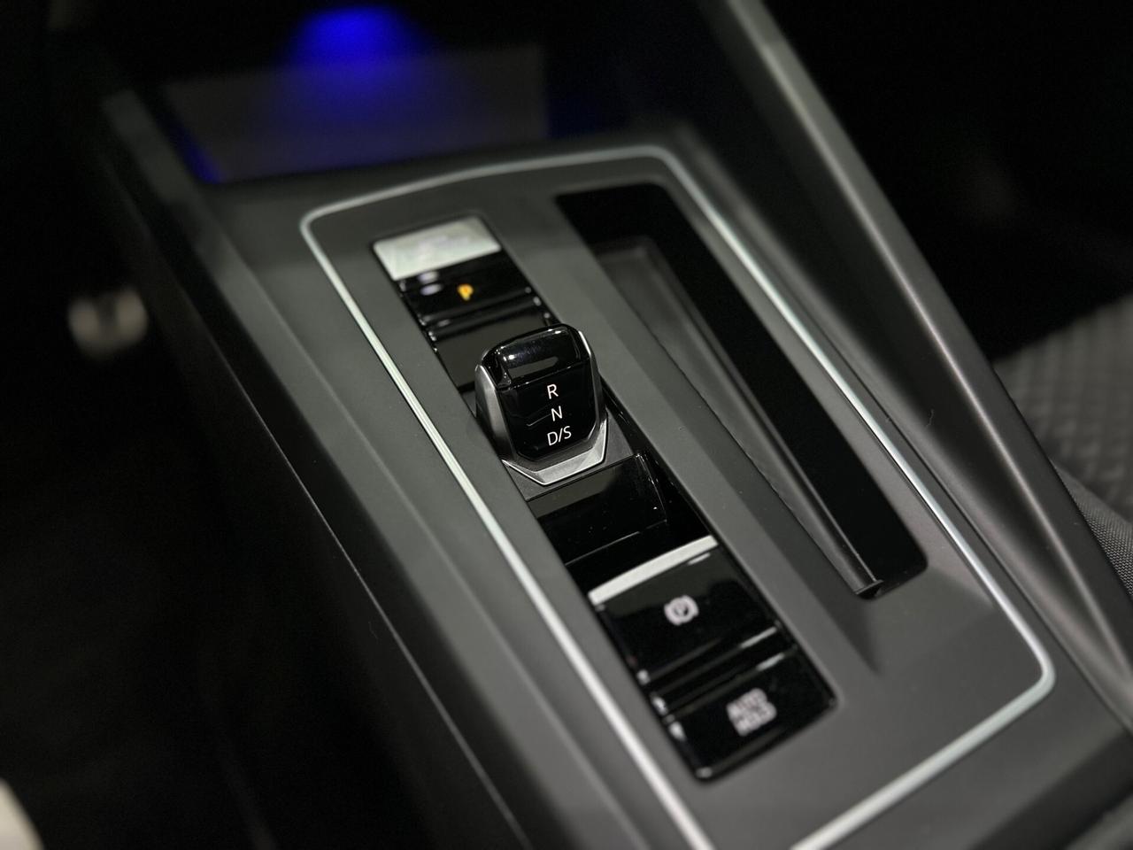 Volkswagen Golf 2.0 TDI 150 CV DSG SCR Tetto